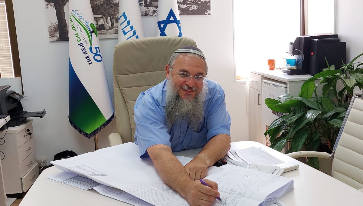 שלמה נאמן