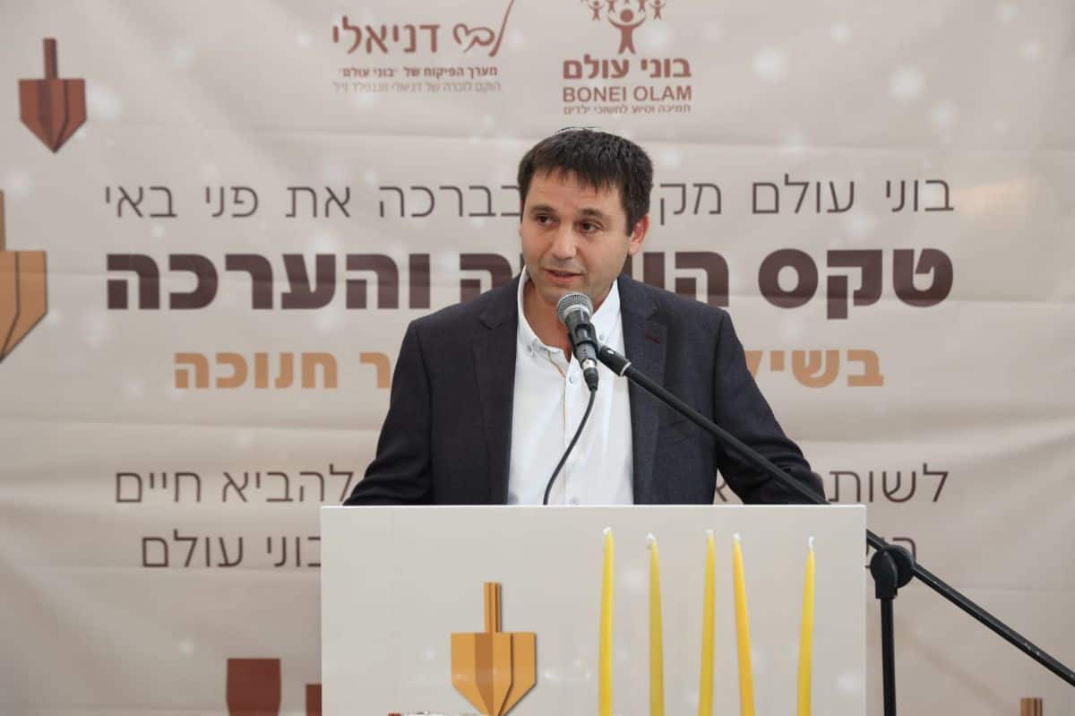 הדלקת הנרות החגיגית