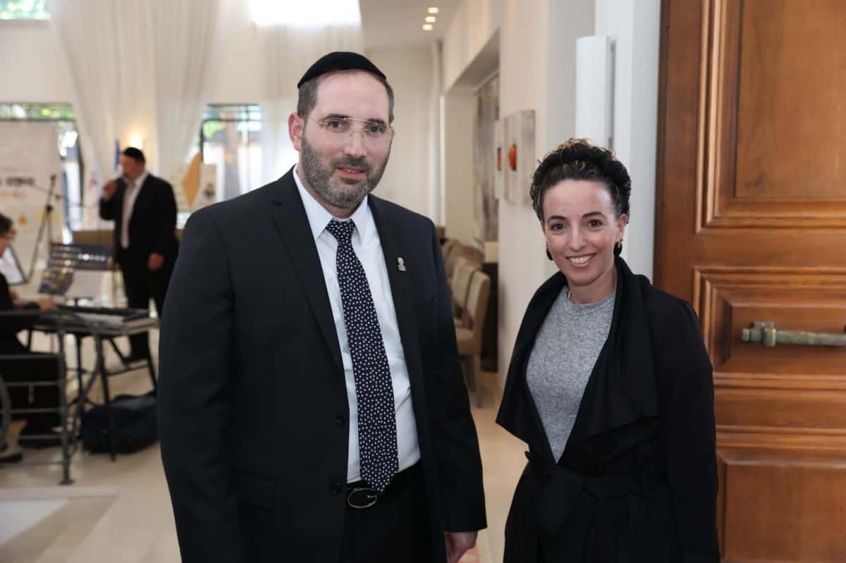 הדלקת הנרות החגיגית