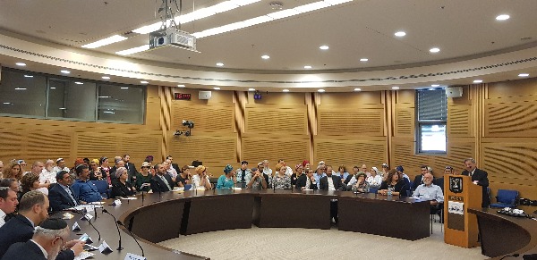 הרב ריסקין פונה לשליחים