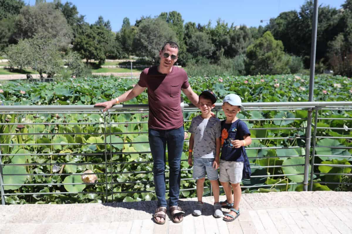 מבלים בגן הבוטני