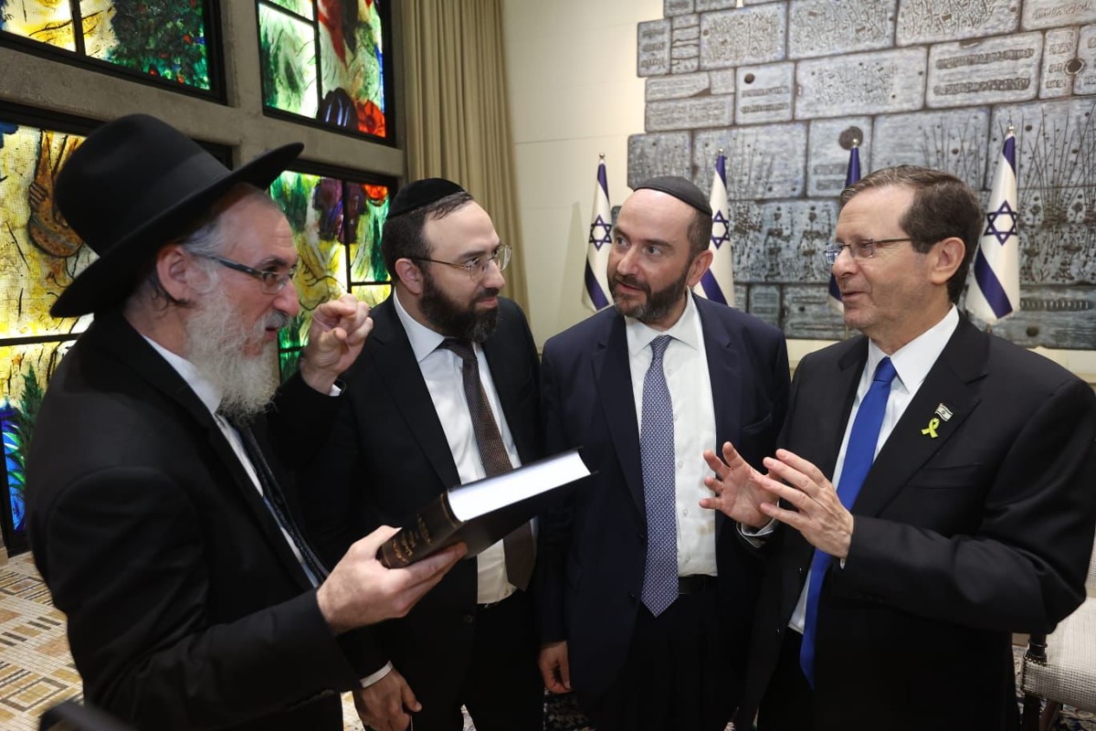 הפגישה בבית הנשיא