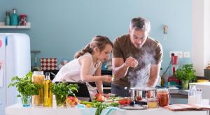 מבשלים ביחד צילום: shutterstock מסעדות