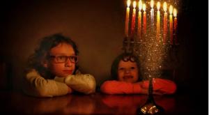 הדלקת נרות צילום: shutterstock חנוכה