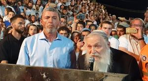 הרב פרץ והרב דרוקמן במירון צילום: דוברות הבית היהודי חדשות