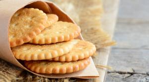 קרקרים שברכתם על המחיה צילום: shutterstock סידור