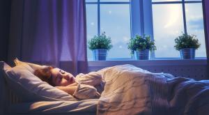 קריאת שמע על המיטה. ליל מנוחה צילום: shutterstock קריאת שמע