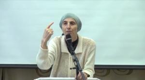 "אנחנו לא לחוצות לשוויון בתפקידים". הרבנית איצקוביץ צילום: צילום מסך מיוטיוב חדשות