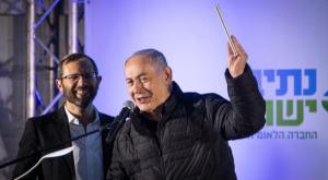 הקפיא את הקיצוץ.  נתניהו וגנץ צילום: פלאש 90. יונתן זינדל חדשות