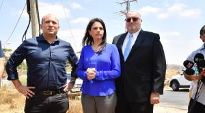 שקד ובנט בגוש עציון צילום: דוברות ימינה פוליטי