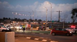 זריקת אבנים בכל יום. צומת גוש עציון צילום: פלאש 90. גרשון אלינסטון ביטחון