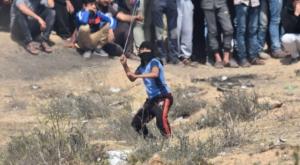 מפגין פלסטיני ברצועת עזה צילום: דובר צה"ל חדשות