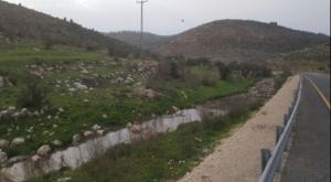 הביוב ליד כביש חוצה בנימין צילום: תנועת רגבים חדשות