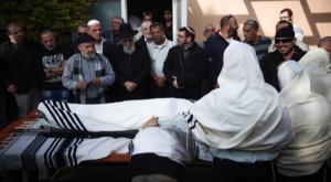 הלוויתו של הרב רזיאל שבח  צילום: מרים אלסטר/פלאש 90 דעות