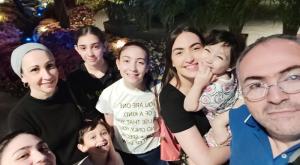 ירדן מילס ומשפחתה צילום: ירדן מילס הורים וילדים