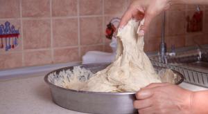 בצק דביק צילום: enginozber,Shutterstock אוכל