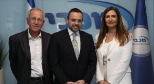 השר והנהלת מכבי צילום: דוברות מכבי בריאות