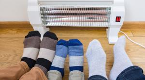 חימום בבית צילום: Yevhen Prozhyrko,Shutterstock לייף סטייל