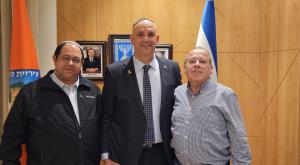 יאיר רביבו ועמיחי לנגפלד - סגן יור מועצה דתית צילום: ללא המגזר
