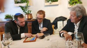 יוסי דגן עם חברי פרלמנט באירופה צילום: מועצה אזורית שומרון התיישבות