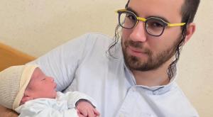 יוסי ריינר והרך הנולד צילום: באדיבות המצולם המגזר