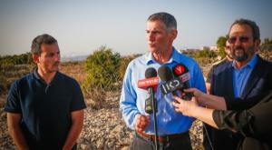 "גוש עציון צריך להיות מוקף גדר" | ברק, גולן ובוסקילה צילום: פלאש 90, רועי אלימה ביטחון