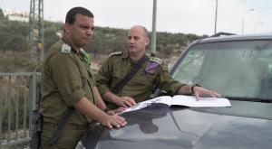 תת-אלוף ערן ניב, ומפקד החטיבה המרחבית "אפרים", אלוף-משנה עידן כץ צילום: דובר צה"ל חדשות