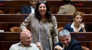 ישיא משואה? לפיד, רגב ושלח צילום: פלאש 90, יונתן סינדל ברנז'ה