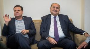 ח"כ אחמד טיבי וח"כ איימן עודה צילום: פלאש 90, יונתן סינדל דעות