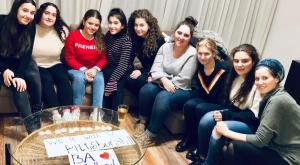 בנות השירות הלאומי צילום: תנועת בני עקיבא העולמית חדשות