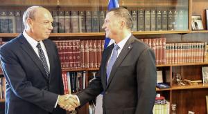 יו"ר הכנסת יולי אדלשטיין, והמבקר החדש, מתניהו אנגלמן צילום: דוברות הכנסת, נועם מוסקוביץ' חדשות