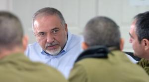 שר הביטחון ליברמן צילום: אריאל חרמוני, משרד הביטחון חדשות