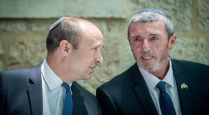 הרב פרץ ובנט. התאחדו ברגע האחרון צילום: פלאש 90, יונתן סינדל חדשות