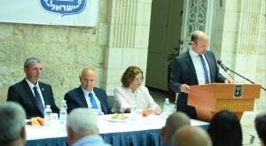 זה שיוצא וזה שבא, נפתלי בנט ורפי פרץ צילום: יוסי איפרגן פוליטי