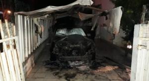 הרכב שנשרף ברמלה הערב צילום: באדיבות המשפחה חדשות