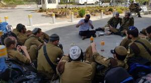 חיילי הסדר בשיעור. אילוסטרציה צילום: איגוד רבני קהילות ביטחון