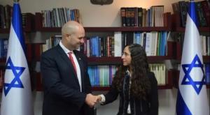 אמיר אוחנה עם אורלי בן ארי צילום: תקשורת שר המשפטים חדשות