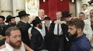 ההקפות השניות בכפר חב"ד צילום: marabu.pr ברנז'ה