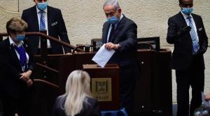 נתניהו מצביע  צילום: עדינה ולמן, דוברות הכנסת פוליטי