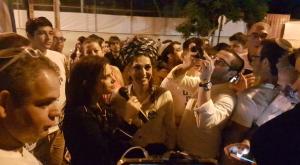 שקד עם פעילים בפתח תקווה צילום: ימינה פוליטי