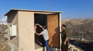 מבנה ארון החשמל בעשהאל צילום: ללא התיישבות