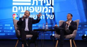 ברק בראיון לעמית סגל  צילום: אבשלום ששוני וגדעון מרקוביץ' עבור חדשות 12 פוליטי