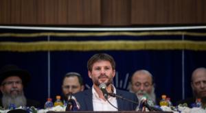 בצלאל סמוטריץ' בישיבת מרכז הרב, ביום ירושלים צילום: אהרן קרוהן, פלאש 90 דעות