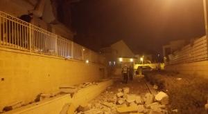 הריסות הבית שנפגע בבאר שבע צילום: תיעוד מבצעי מד"א חדשות