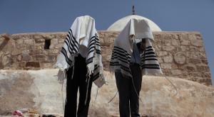 ברכת כהנים בקבר אהרן הכהן צילום: יעקב נעמי, פלאש 90 מדיני