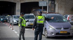 מחסום בירושלים לאכיפת הסגר צילום: אוליבייה פיטוסי, פלאש 90 חדשות