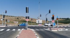 רמזורים חדשים בצומת שילה צילום: דוברות בנימין התיישבות