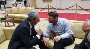 סמוטריץ' והרב רפי מסתודדים בבית הנשיא צילום: דוברות איחוד מפלגות הימין חדשות