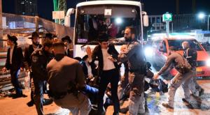 הפגנה נגד קווי השבת בבני ברק צילום: יהודה חיים, פלאש 90 חדשות