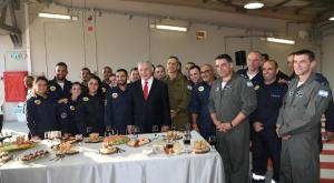 רה"מ בנימין נתניהו חוגג 70 בפלמחים צילום: דובר צה"ל ביטחון